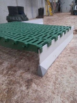 MIK Plastic Calves  Slats