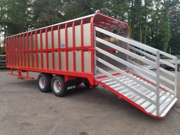 Johnston Bros 28ft Cattle Trailer