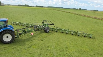 KRONE KWT 2000 Trailed Rotary Tedder