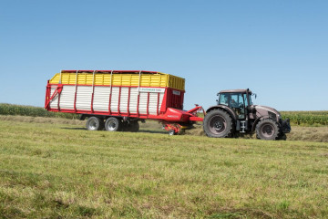 PÖTTINGER FARO 10010 L Dry Forage Rotary Loader Wagon