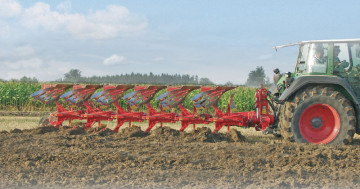 PÖTTINGER SERVO 45 S - six-furrow